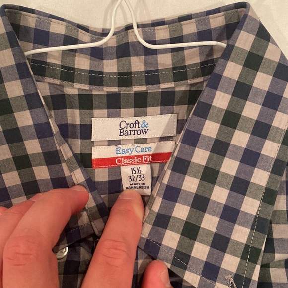 Kohls Classic fit Casual Dress Shirt - Picture 3 of 3